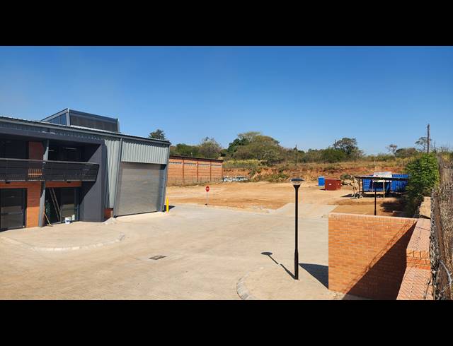 3,230M² VACANT LAND FOR SALE IN RIVERSIDE INDUSTRIAL PARK